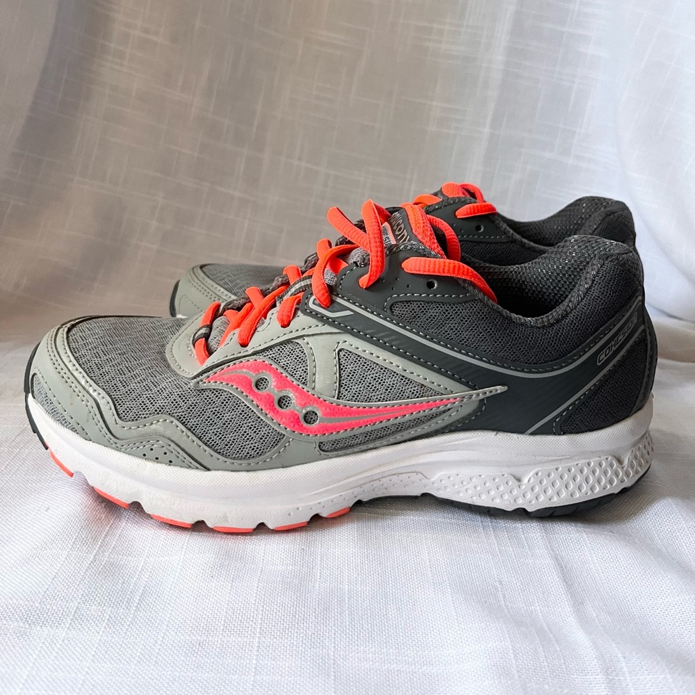 Saucony Cohesion 10 Women's Size 8 Gray Orange Athletic  Running S15333-17